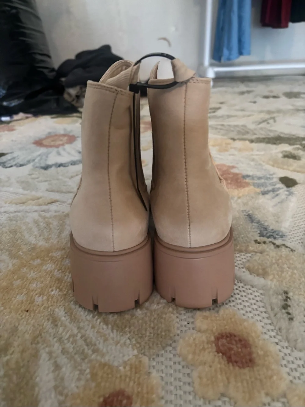 Women’s Cream Chunky Chelsea Boot